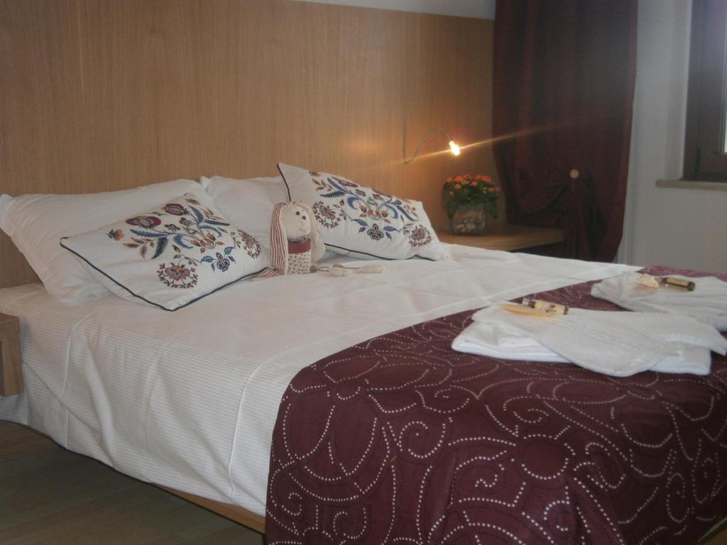 Le Badie Albergo Ristorante Rosazzo Habitación foto